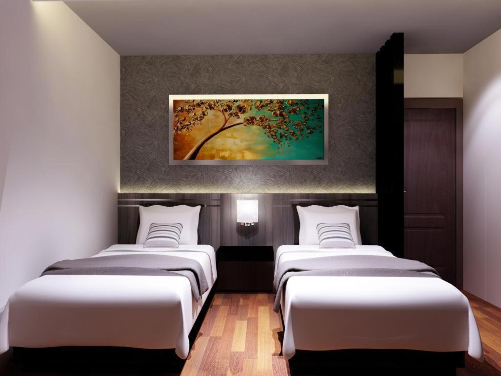 Neotel Hotel City Centre Tanjung Redep Dış mekan fotoğraf