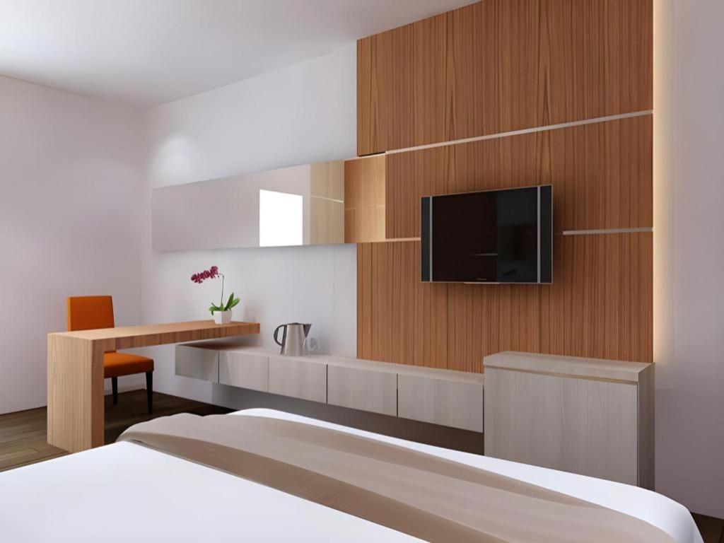 Neotel Hotel City Centre Tanjung Redep Dış mekan fotoğraf