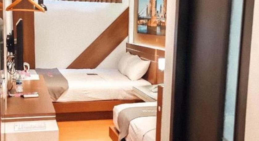 Neotel Hotel City Centre Tanjung Redep Dış mekan fotoğraf