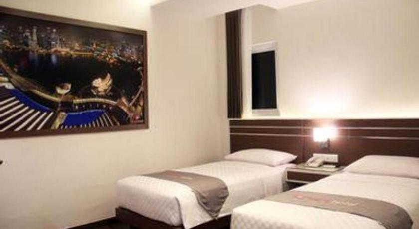 Neotel Hotel City Centre Tanjung Redep Dış mekan fotoğraf
