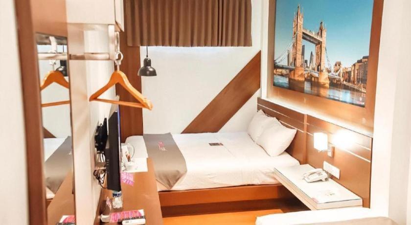 Neotel Hotel City Centre Tanjung Redep Dış mekan fotoğraf