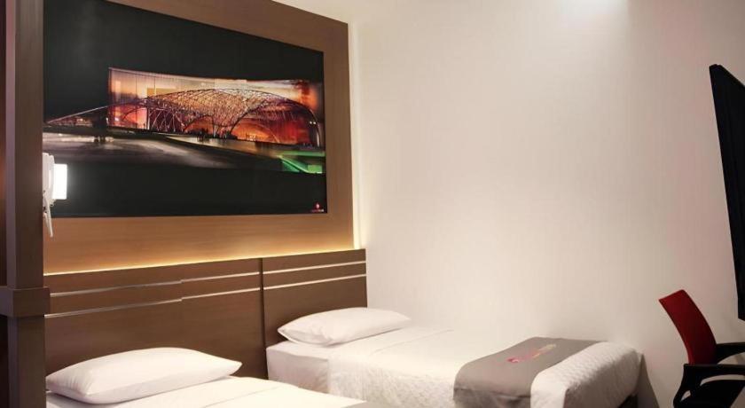 Neotel Hotel City Centre Tanjung Redep Dış mekan fotoğraf