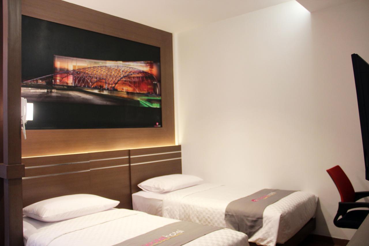 Neotel Hotel City Centre Tanjung Redep Dış mekan fotoğraf